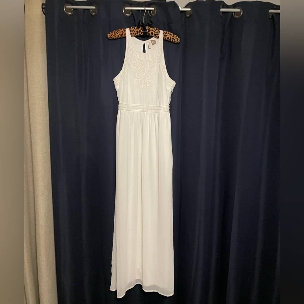 White maxi dress, Bridal/Prom - Picture 6 of 8